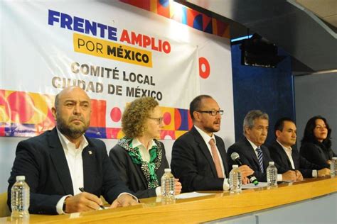 Entre polémicas el Frente Amplio por México cierra plazo para la