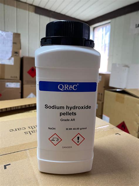 Sodium Hydroxide Pure Food Grade Caustic Soda Lye 1