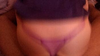 Squats En String Rose XVIDEOS