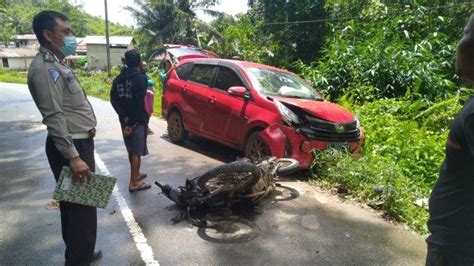 Lakalantas Sepeda Motor Dan Mobil Di Banyuke Hulu Pengendara Motor