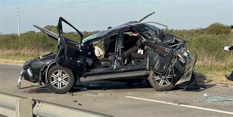 Vuelco En Circunvalaci N Se Accident El Subjefe De Polic A De La