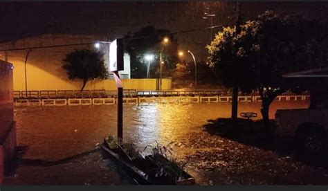 Temporal causa estragos e deixa bairros sem energia em Araçatuba e Birigui