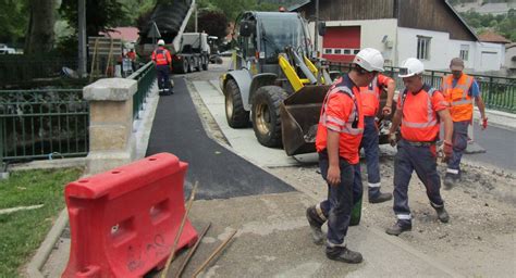 Montr Al La Cluse Travaux Pr S De Euros Pour R Nover Le