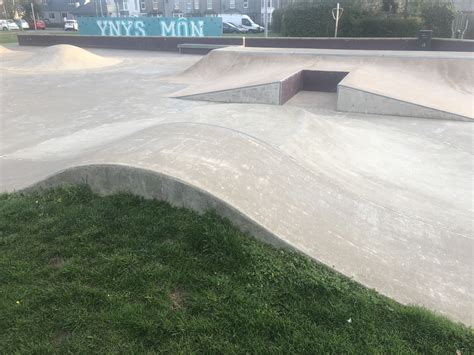 Llangefni Skatepark Guide To Llangefni Skatepark