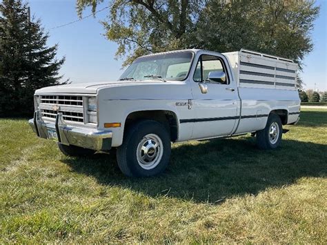 1987 Chevrolet C20 Lot Hp9693 Nov 30 2022 Equipment Auction 11 30 2022 Bigiron Auctions