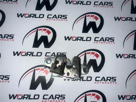 CHAPA COMPUERTA TOYOTA HILUX 20062016 DERECHA World Cars Repuestos