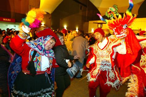 A ritmo de diablada culminan actividades por el Día Mundial del Folclor