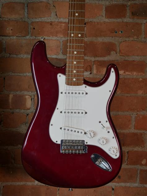 Fender Player Series Stratocaster Midnight Wine