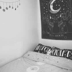 Top Halloween Dorm Decorations For The Most Cozy Bedroom