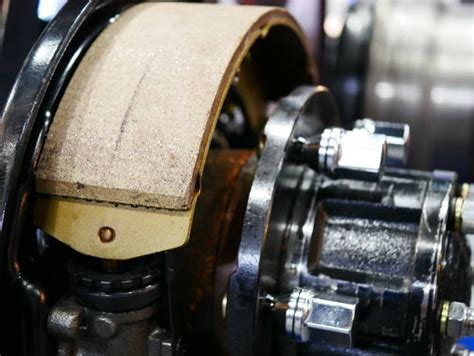 6 Symptoms Of Bad Brake Drums Its Replacement Cost Vehicleaider