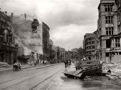 Vintage: historic photos of The Battle of Berlin (1945) | MONOVISIONS