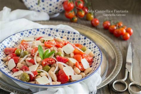 Insalata Di Fagioli Cannellini Con Tonno Cipolla E Pomodorini