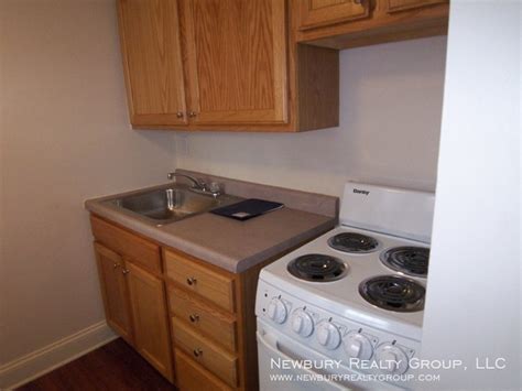 104 W Steuben St Unit E Crafton Pa 15205 Room For Rent In Crafton