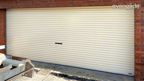 Roller Garage Door Colorbond Steel Finish With Minimal Evenglide