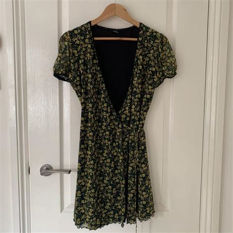 Gorgeous Green And Yellow Floral Mini Wrap Dress Depop