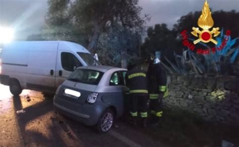 Incidente Lungo La Provinciale Tra Francavilla E Ceglie Messapica Auto