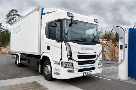 Video: Scania launches its first electric truck range | TRANSPORTtalk ...