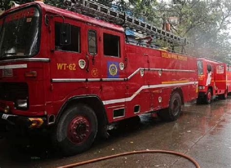 Delhi Fire Brokeout In Delhi Shahdara Area Two Dead Four Injured दिल्ली