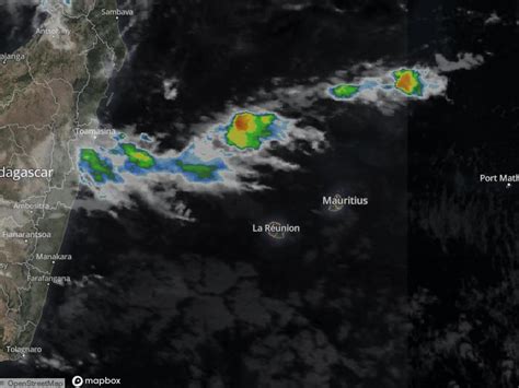 #Mauritius closes airport as Cyclone Belal races towards the island ...