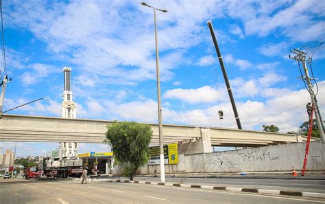 Prefeitura conclui instalação de vigas em viaduto de acesso ao Conjunto