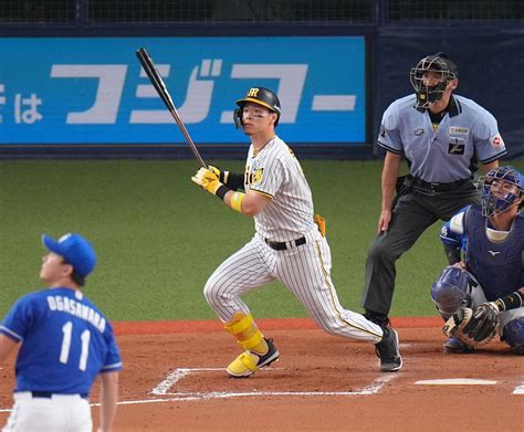 【画像】阪神・佐藤輝明が出場18試合ぶりの14号ソロ！ 打った瞬間の一撃で反撃ののろし ライブドアニュース