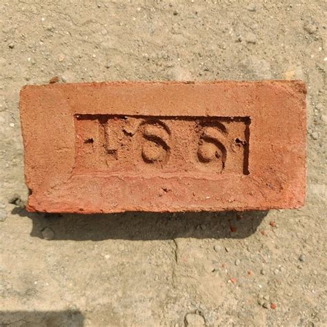 Inch Rectangular Clay Brick X X Inch Lxwxh At Rs In Nashik