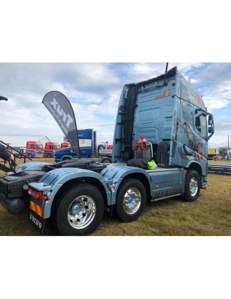 TEKNO 84994 Volvo FH04 Globetrotter XL Met 40ft Reefer Container