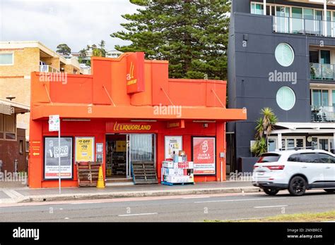 Liquor Store Exterior Hi Res Stock Photography And Images Alamy
