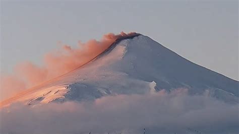 Así amaneció hoy el Volcán Villarrica el video que muestra densa