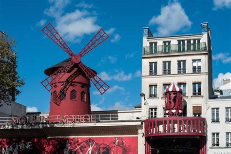 The Dazzling History of the Moulin Rouge, Paris' Most Celebrated Cabaret