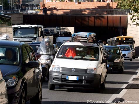 Firenze Tre Incidenti E Fughe Di Gas Traffico In Tilt E Feriti