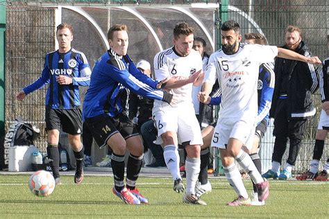 Leineblitz Fu Ball In Sarstedt Unn Tige Niederlage