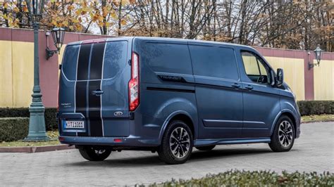 Ford Transit Custom 2019 Pricing And Specs Revealed Car News Carsguide