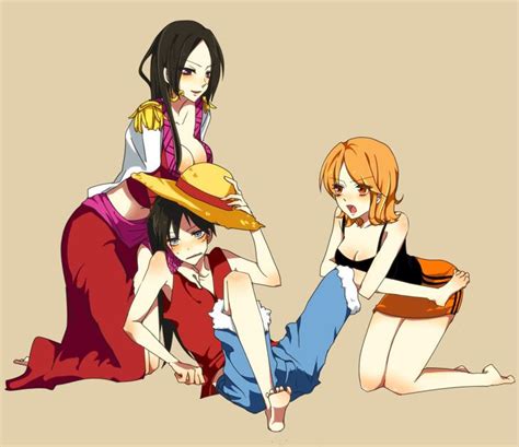 Pin By Jay Francis On Anime Stuff Luffy Luffy And Hancock One Piece Comic