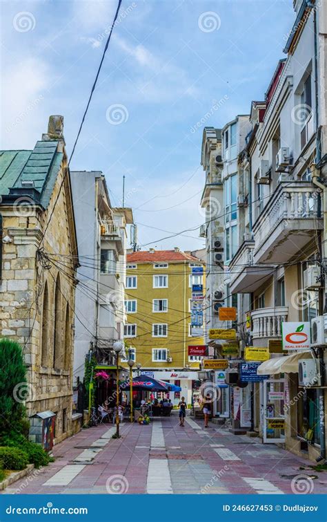 Varna Bulgaria August 8 2014 People Are Strolling Through A