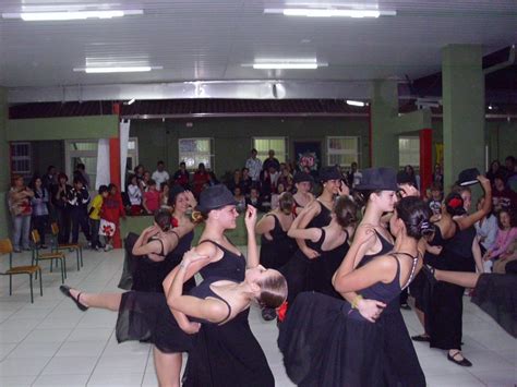 Eeb Prof Izolete M Ller Ensino Fundamental Festa Da Primavera