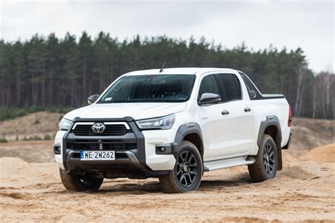 El Toyota Hilux Cumple A Os La Historia De Un Pick Up Que Ha Conq