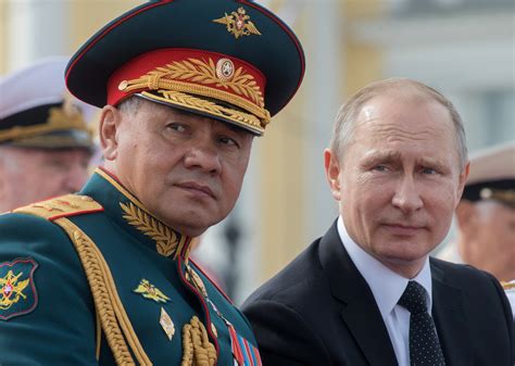 Путин разрешил Минобороны изымать земли для строительства военных объектов