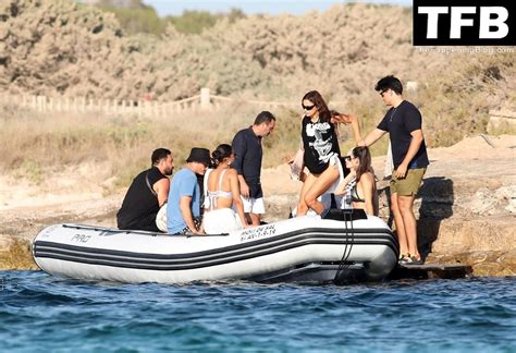 Irina Shayk Page Nude Celebs The Fappening Forum