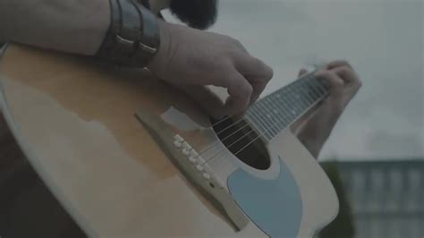 Homeless Man Plays Guitar And The Little Girl Stops To Listen When He