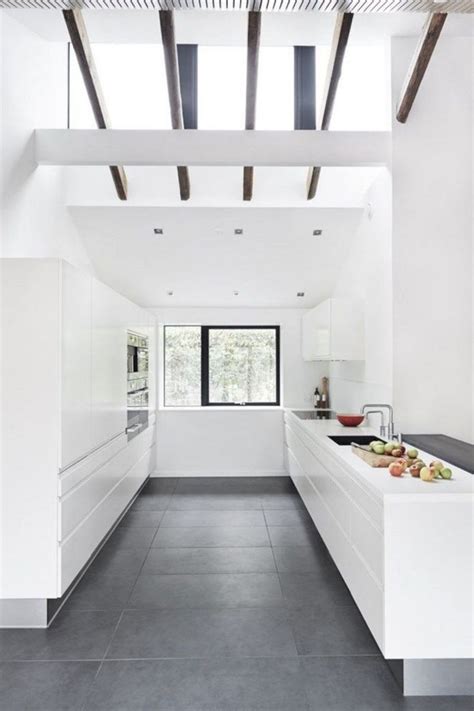 41+ Comfy White Kitchen Dark Floors Ideas | White kitchen dark floors, Kitchen floor tile, White ...