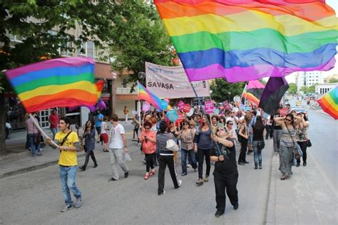 Lgbt Haklar N Gelin Birlikte Savunal M