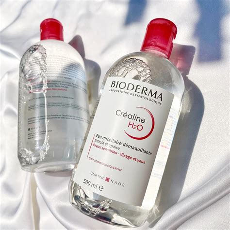 Nước Tẩy Trang Bioderma Hồng Dành Cho Da Nhạy Cảm