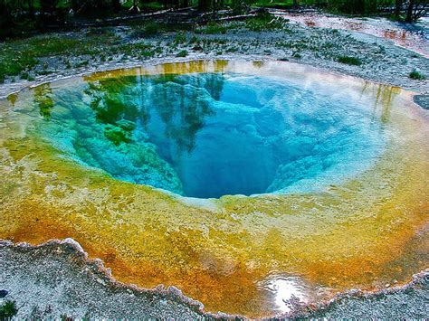 Yellowstone Caldera Volcano. Beautiful isn't it : r/pics