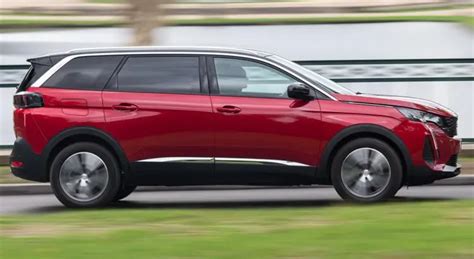 Nouveau Renault Espace Vs Peugeot Le Match Des Suv Places Est