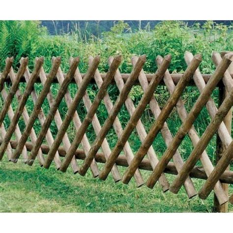 Beautiful Garden Fence Decorating Ideas To Follow