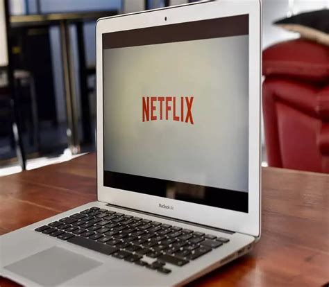 كيفية مشاركة حساب Netflix الخاص بي دون الحاجة إلى إعطاء المفتاح أو كلمة