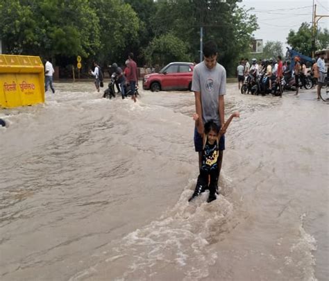 Delhi Flood After The Flood In Yamuna In Delhi Water Has Entered Many