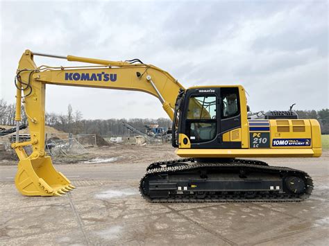 Komatsu PC210LC 10M0 Kettenbagger Boss Machinery