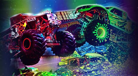 Hot Wheels Monster Trucks Glow Party Premium Package Suites